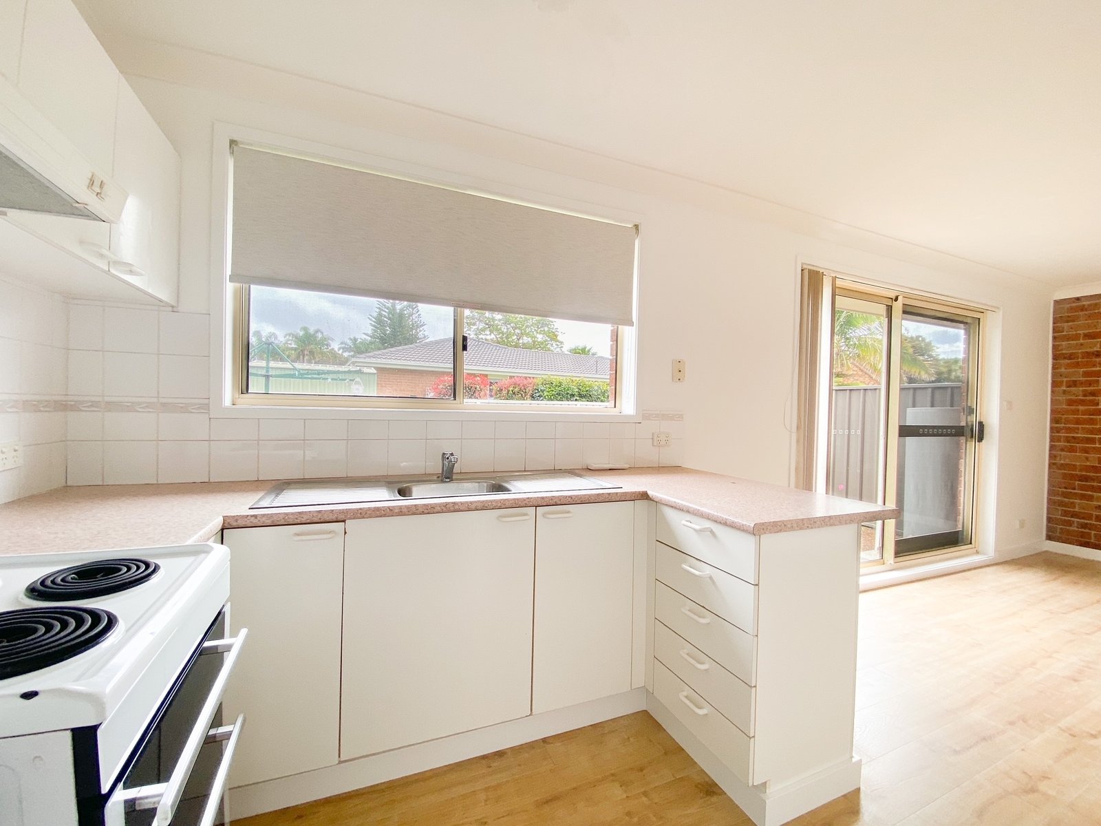 2/49 Shoreline Drive FINGAL BAY 8