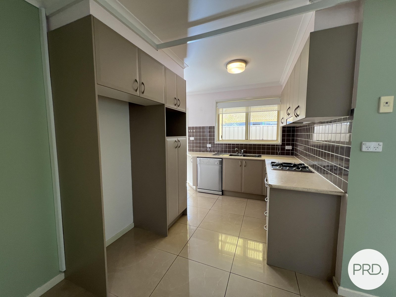 2/49 Thurralilly Street QUEANBEYAN EAST 4