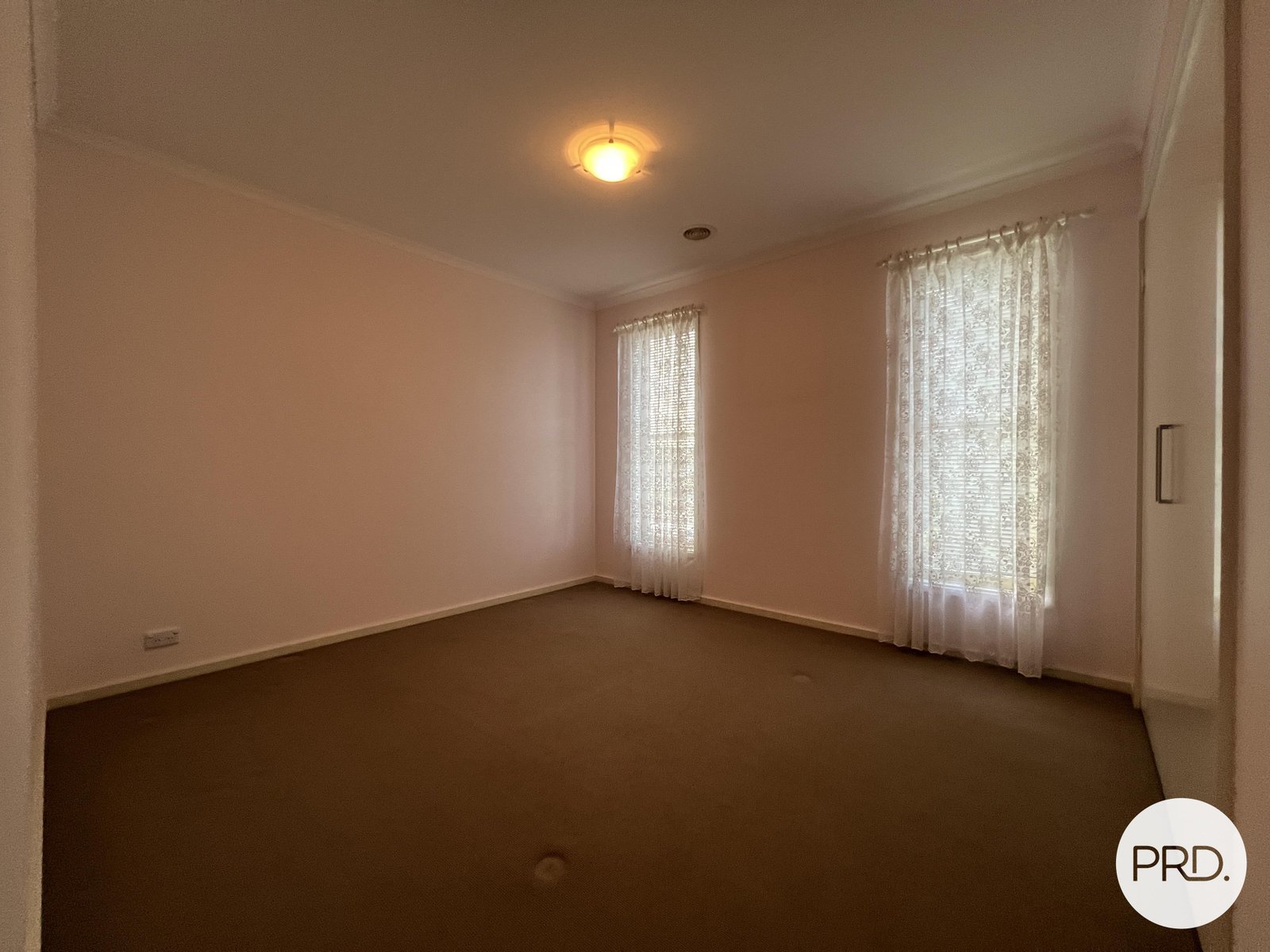 2/49 Thurralilly Street QUEANBEYAN EAST 9