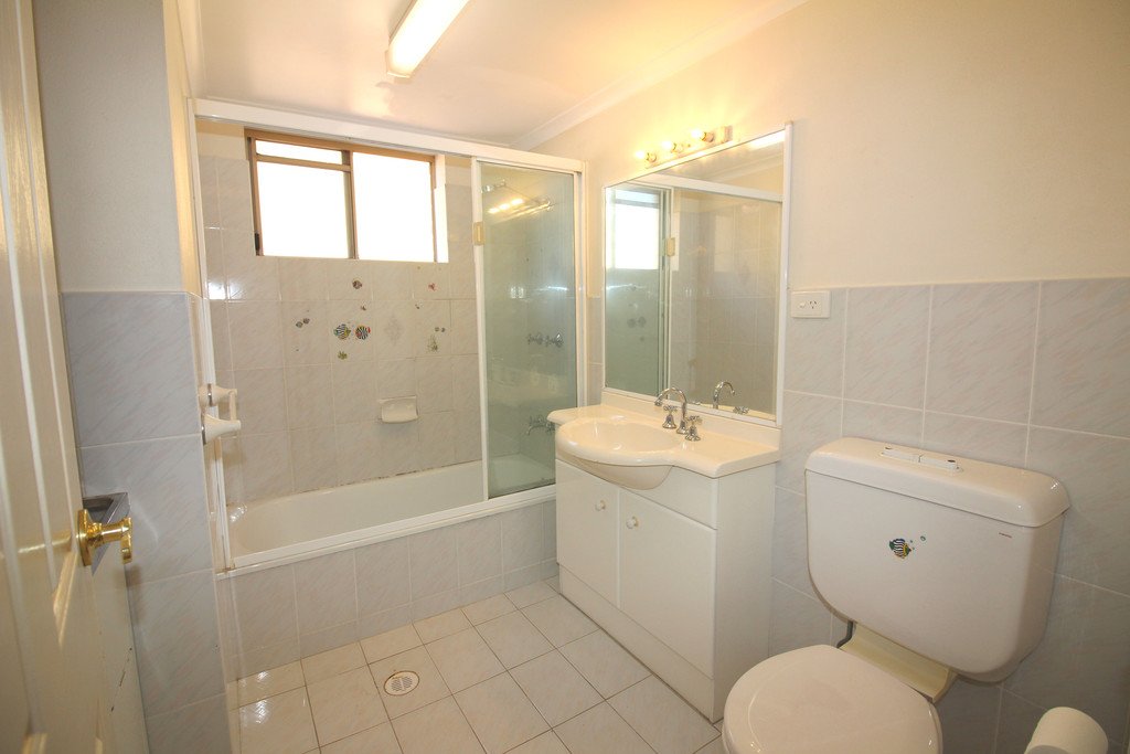 2/49 Wagner Road CLAYFIELD 8