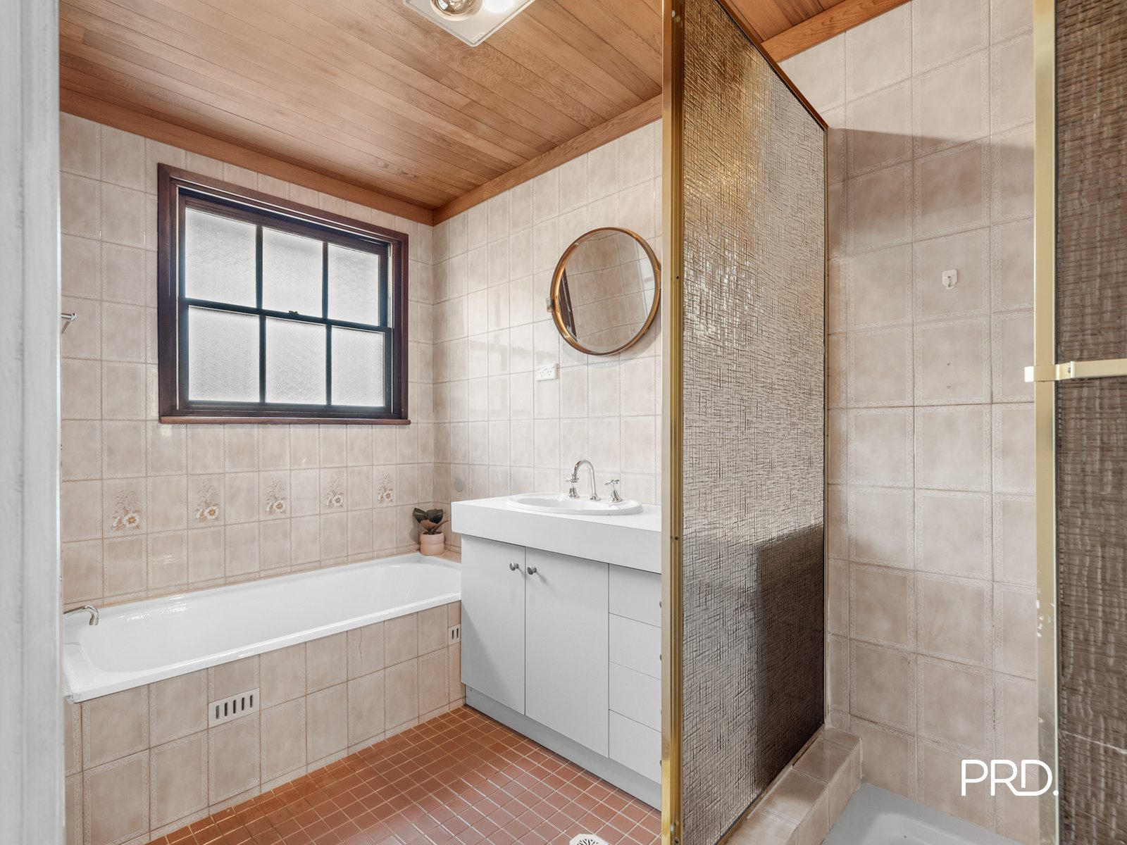 2490 Silverdale Road WALLACIA 13