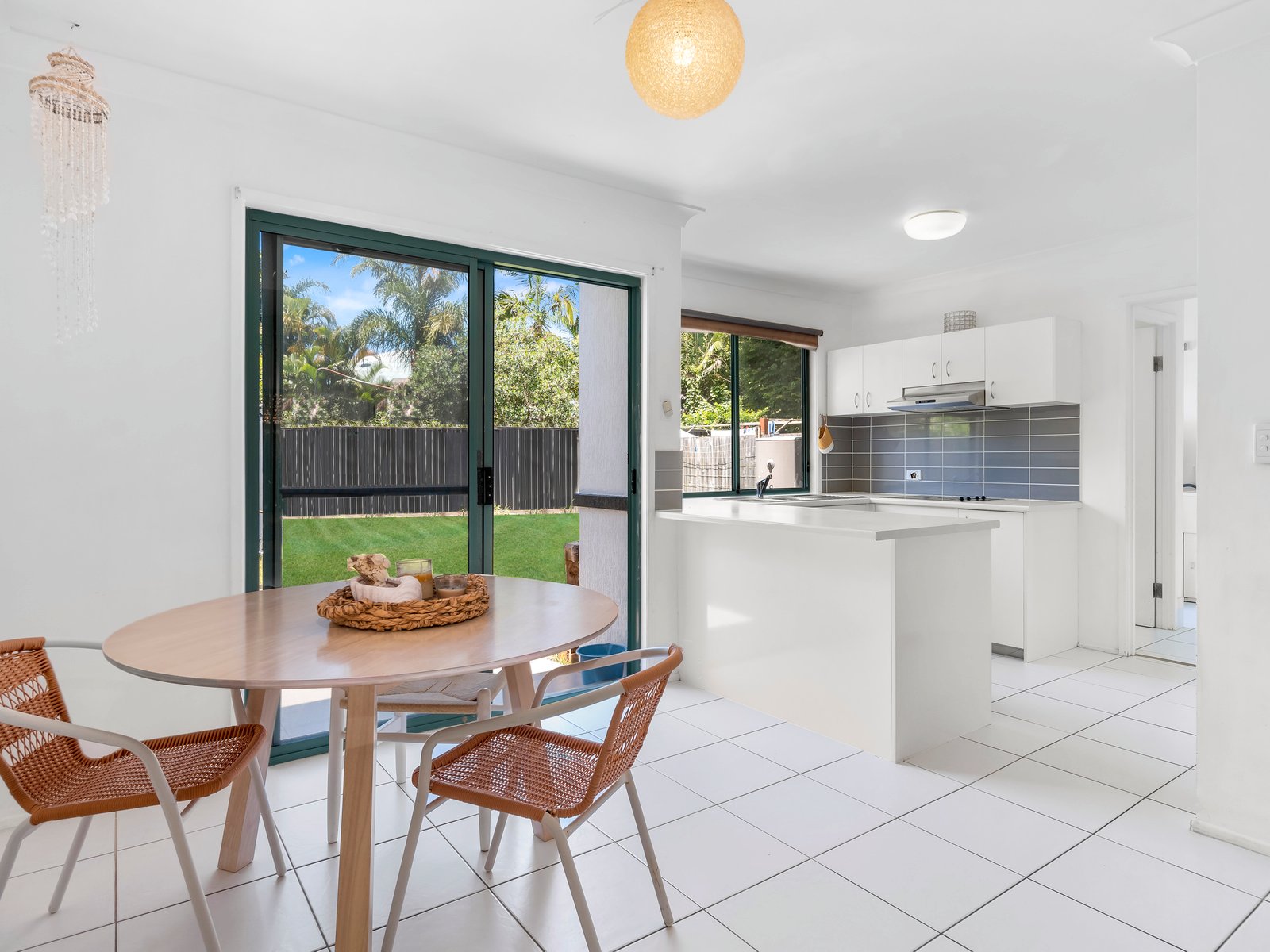 24/92 Guineas Creek Road CURRUMBIN WATERS 3