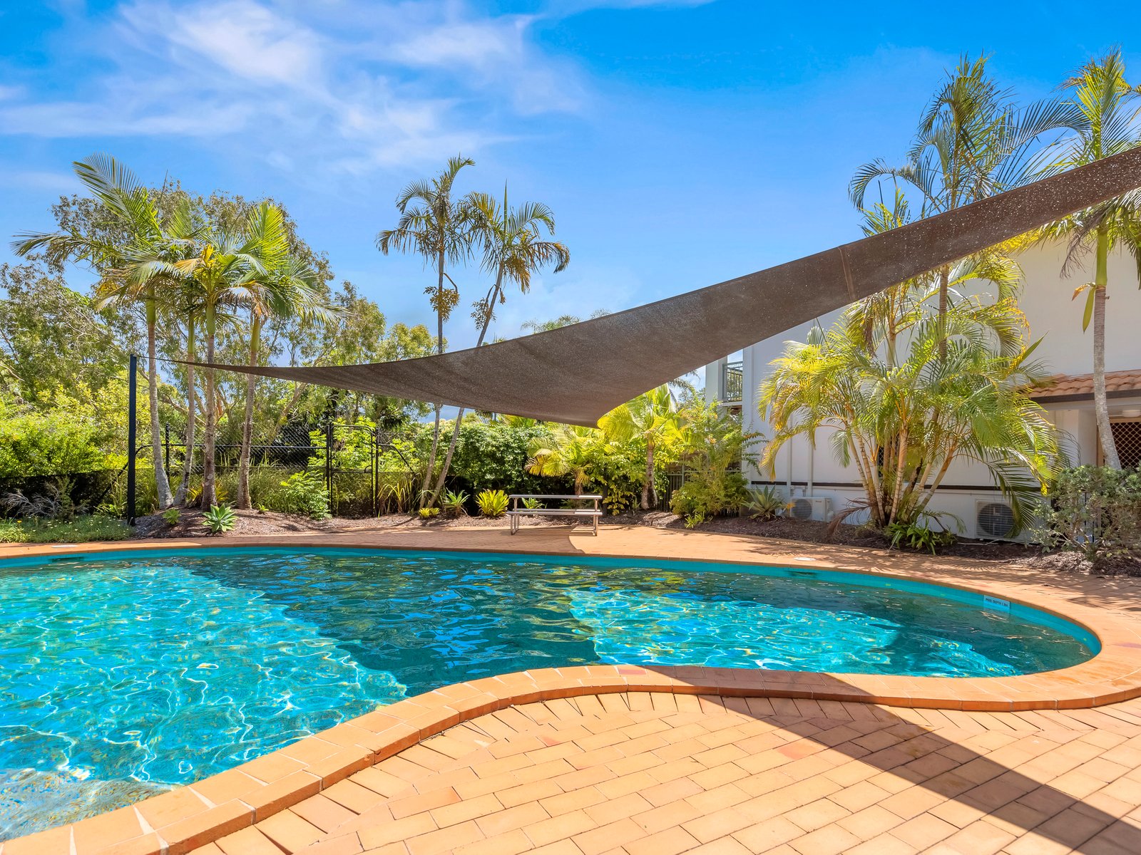 24/92 Guineas Creek Road CURRUMBIN WATERS 11
