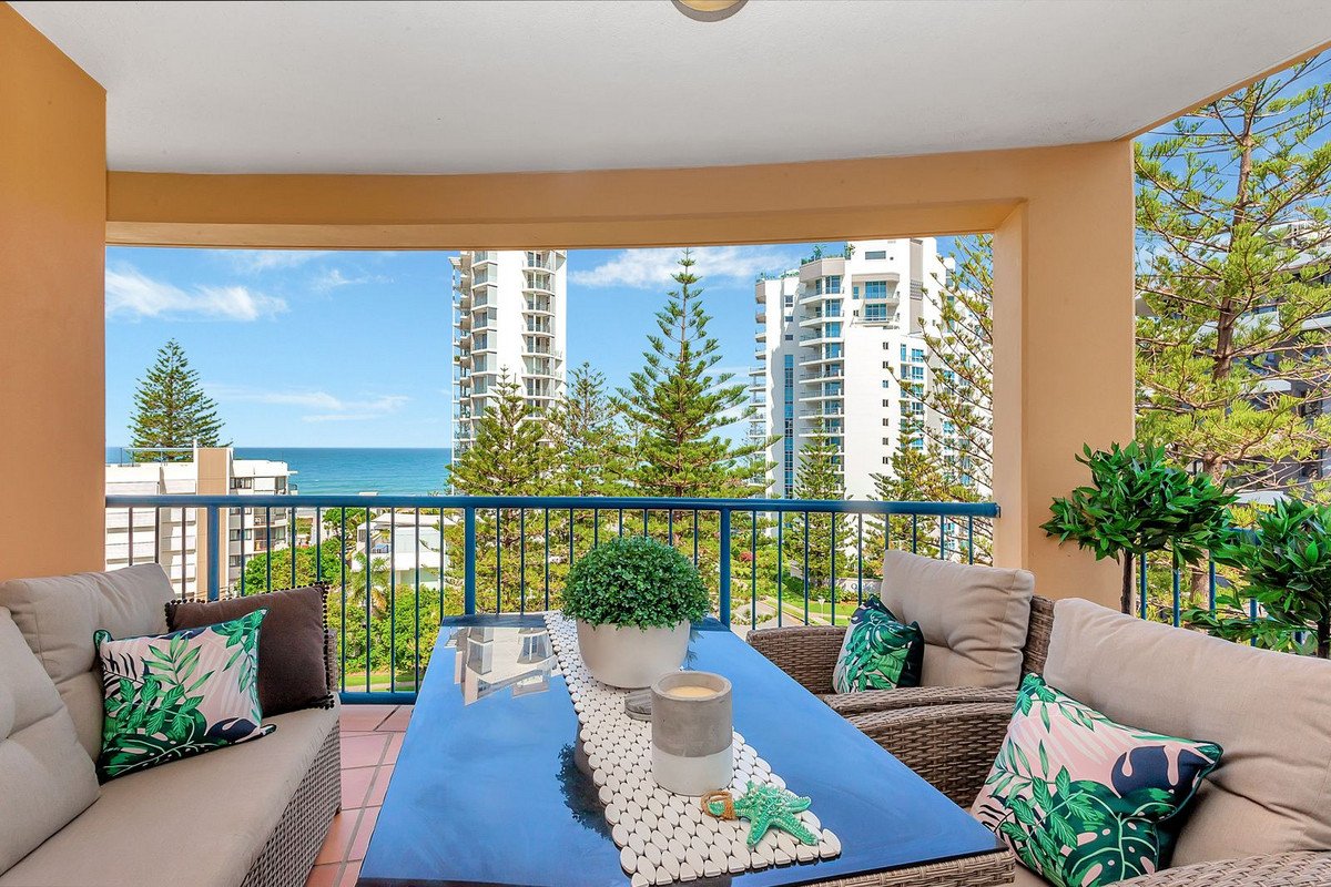 24/93 Old Burleigh Road Broadbeach 4