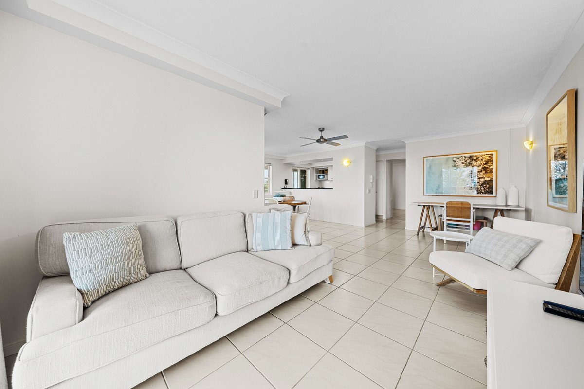 24/93 Old Burleigh Road Broadbeach 9