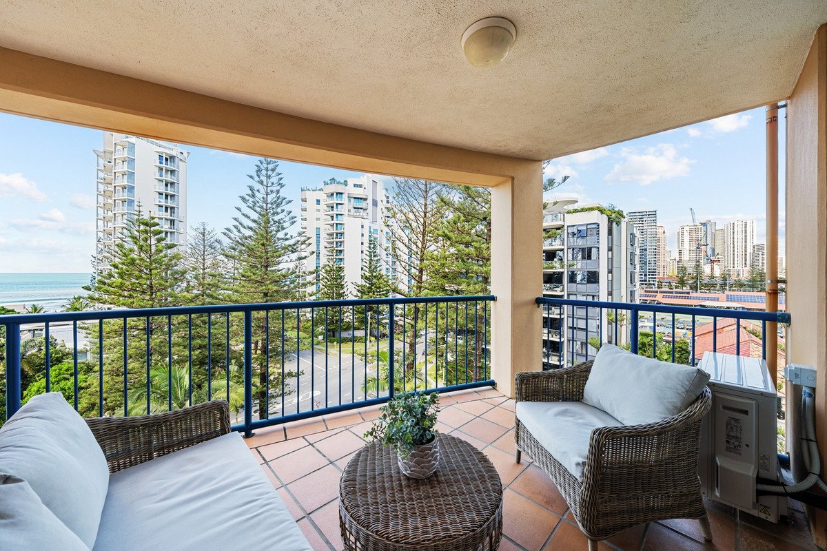 24/93 Old Burleigh Road Broadbeach 15