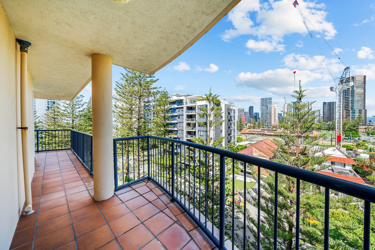 24/93 Old Burleigh Road Broadbeach 16