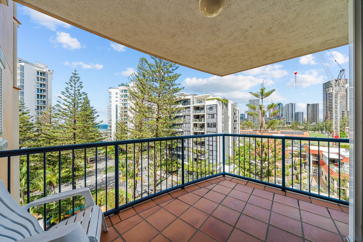 24/93 Old Burleigh Road Broadbeach 17