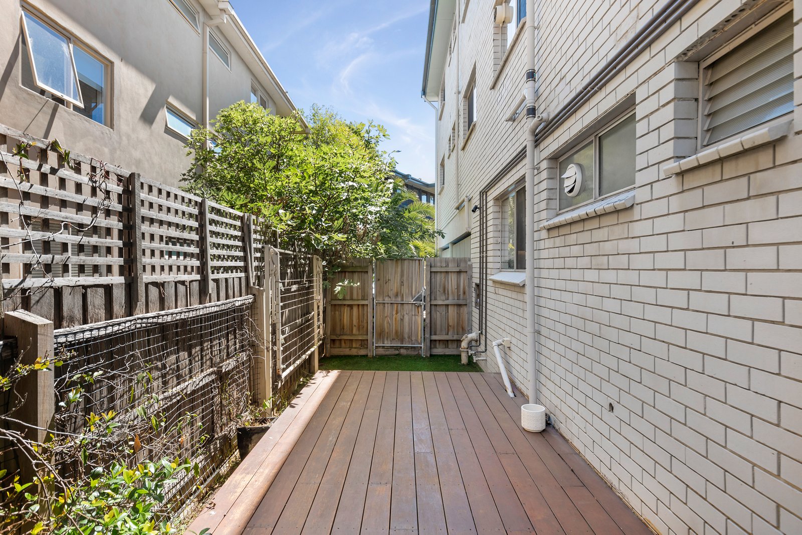 Real Estate and Property in 2/493 St Kilda Street, Elwood, VIC