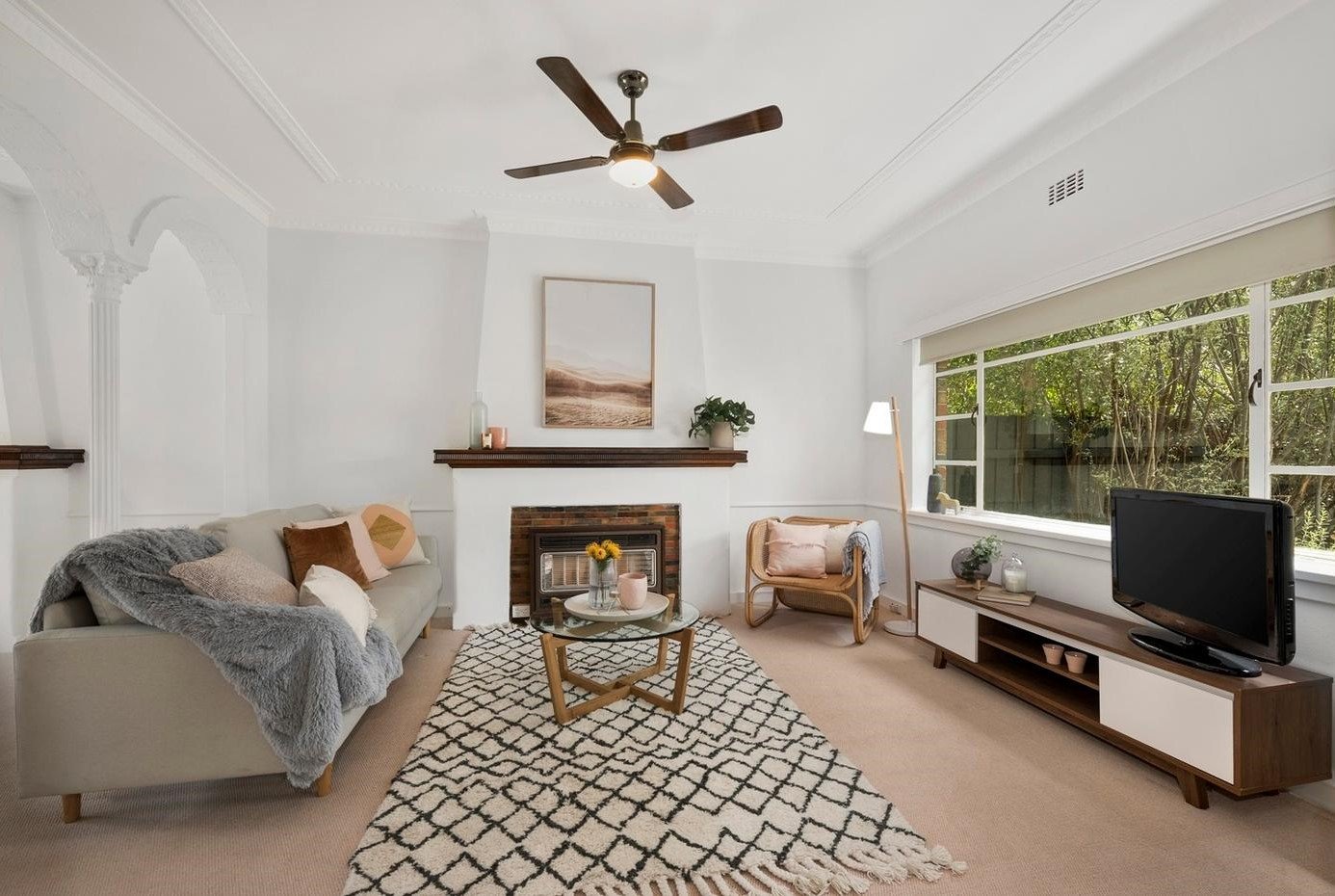 Gallery: 24a Bridge Street