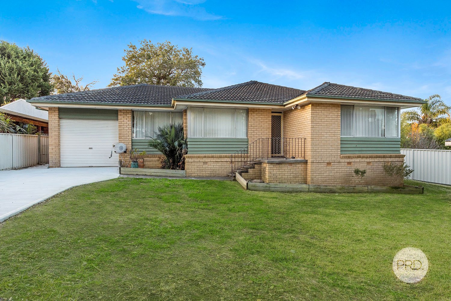 24A Clarendon Road PEAKHURST 1