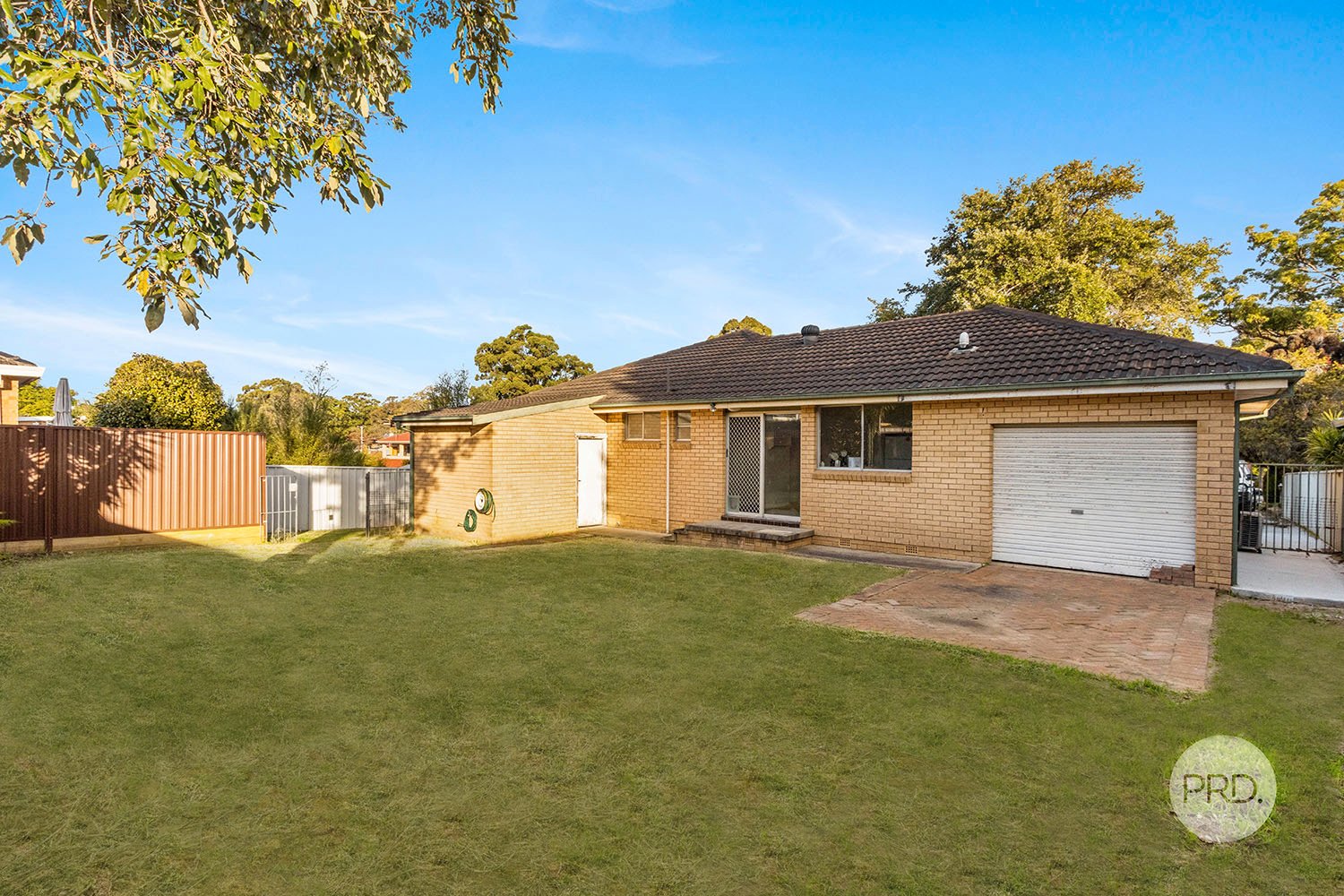 24A Clarendon Road PEAKHURST 8