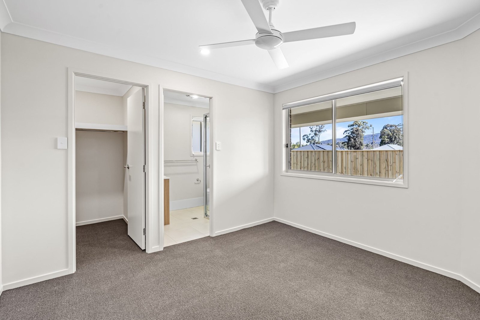 24a Crossing St  Bellbird 5