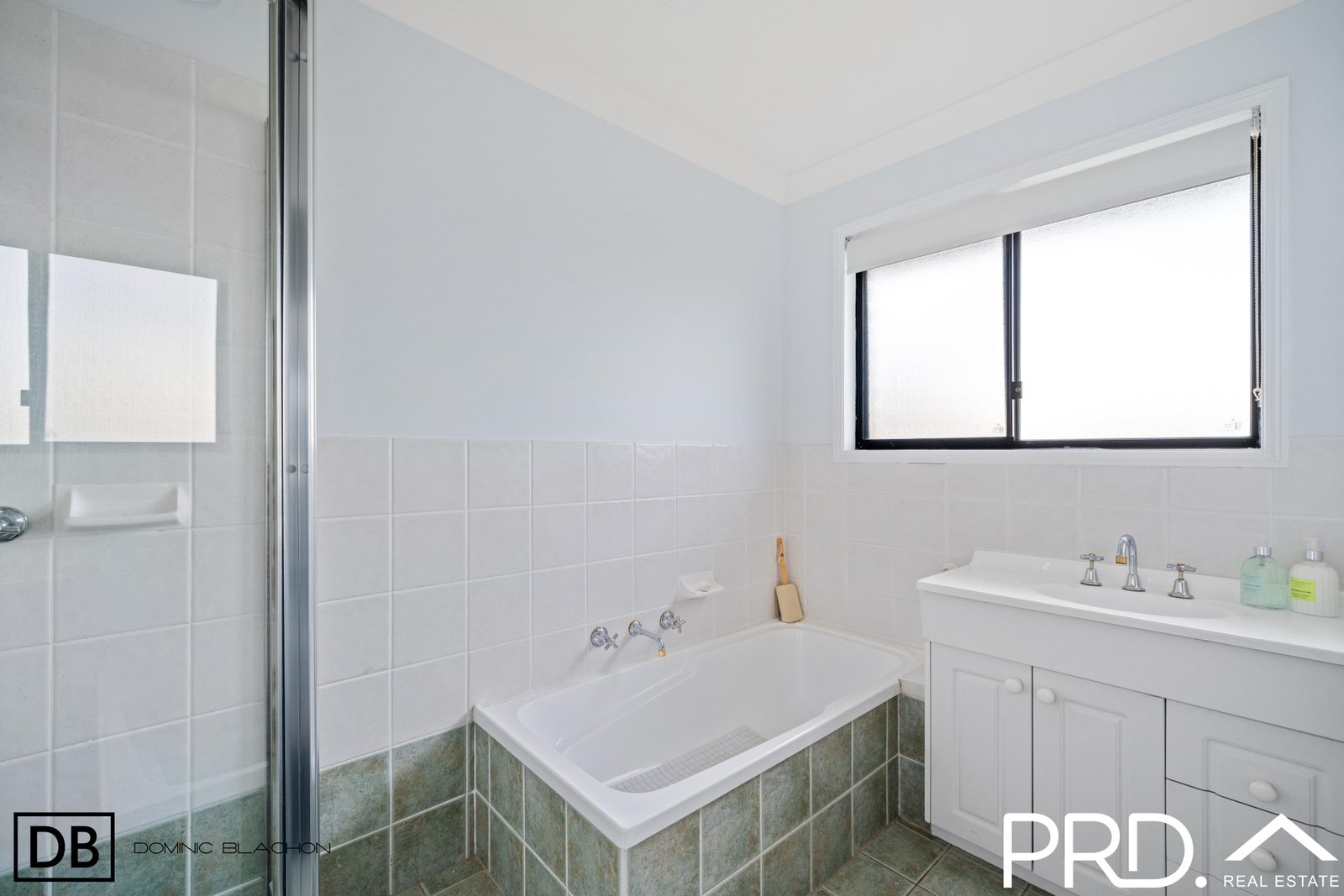 24a Donald Street PICNIC POINT 5