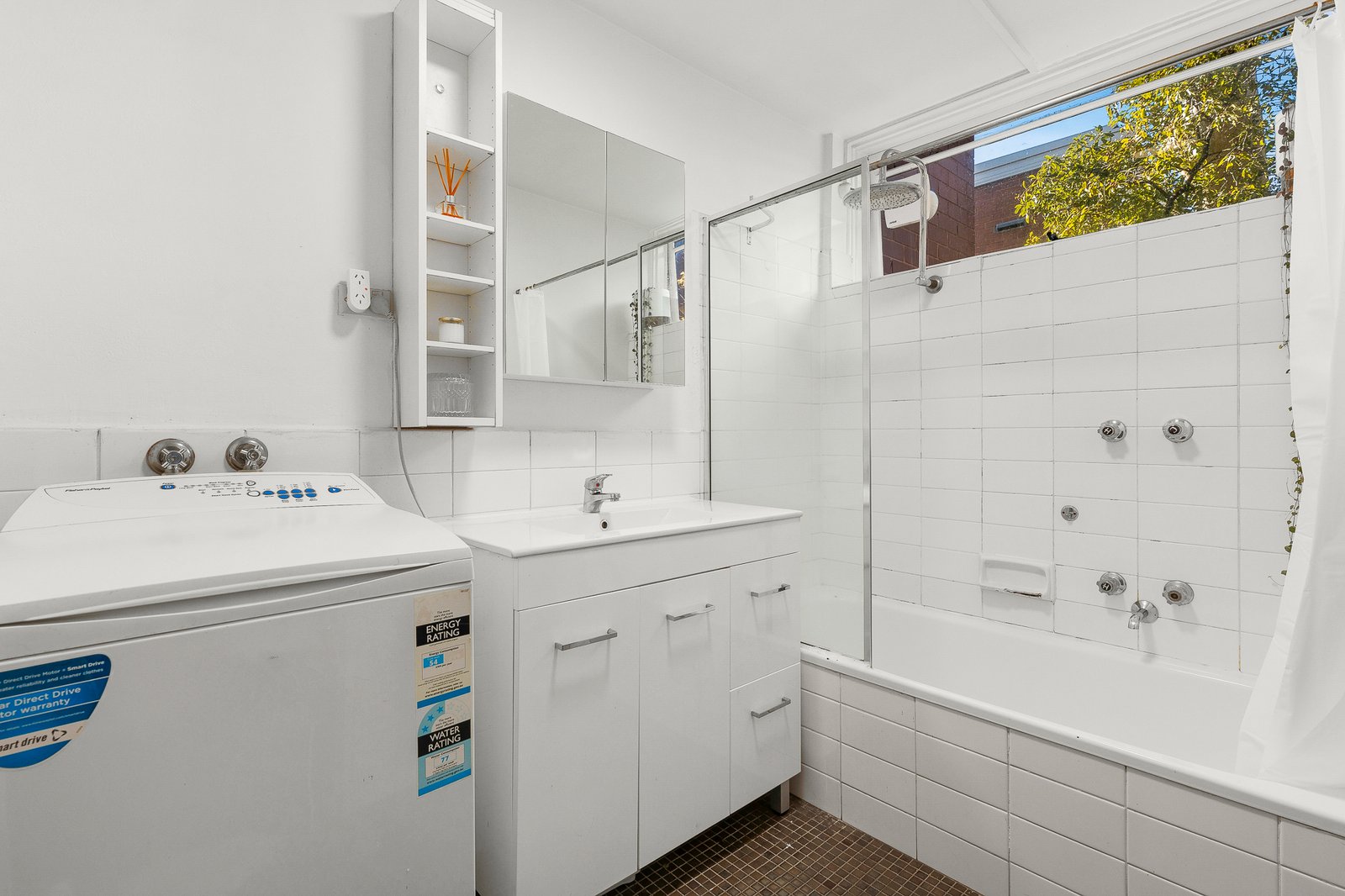 Real Estate and Property in 2/4A Gordon Grove, South Yarra, VIC