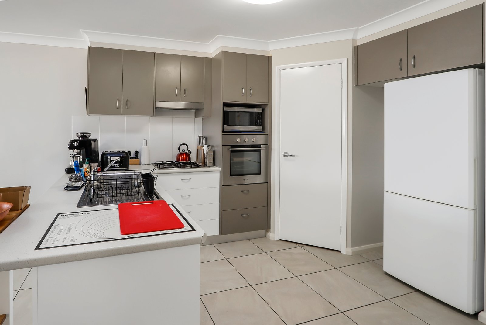 24A Lindsay Street TAMWORTH 9