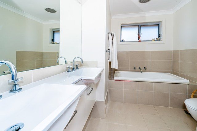24a Lucas Ave  MALABAR 5