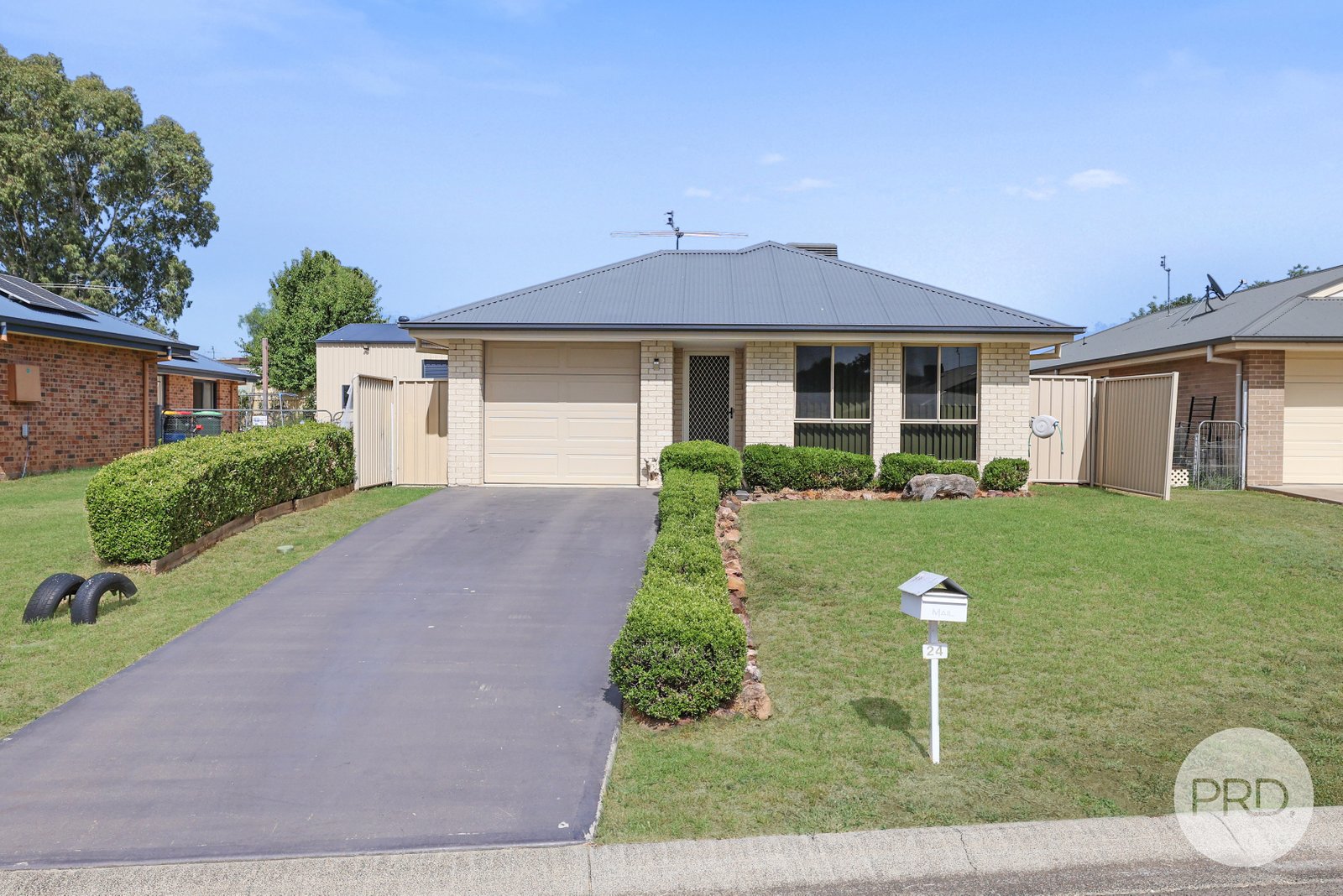 24A Nowland Crescent TAMWORTH 1