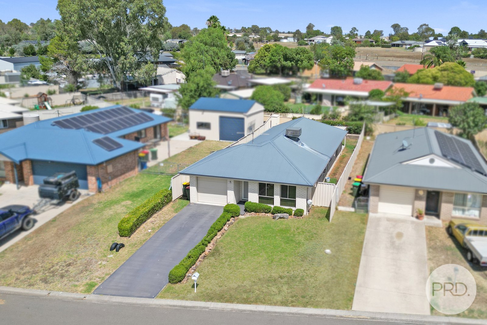 24A Nowland Crescent TAMWORTH 2