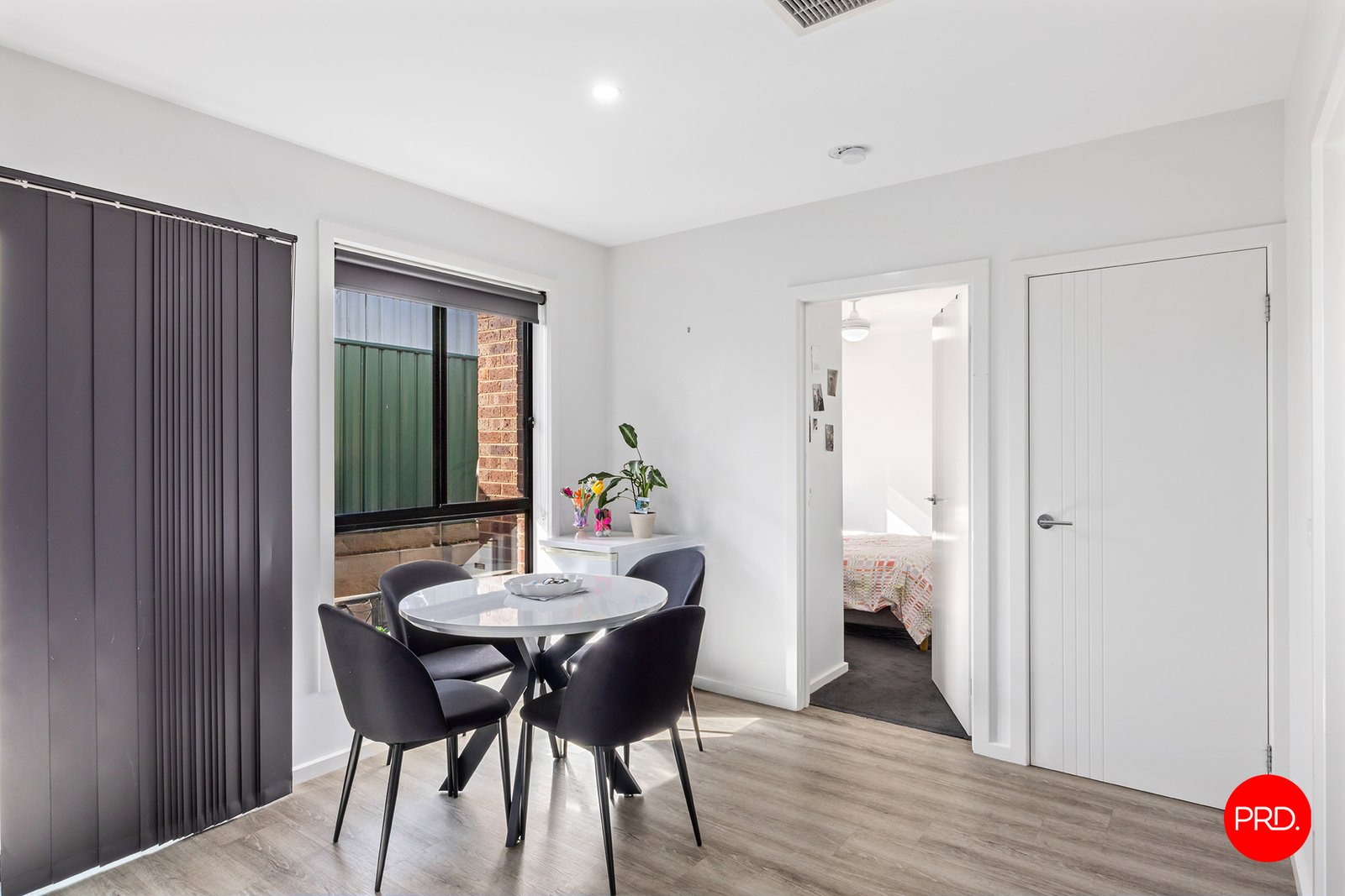 2/4A Ruth Street GOLDEN SQUARE 5