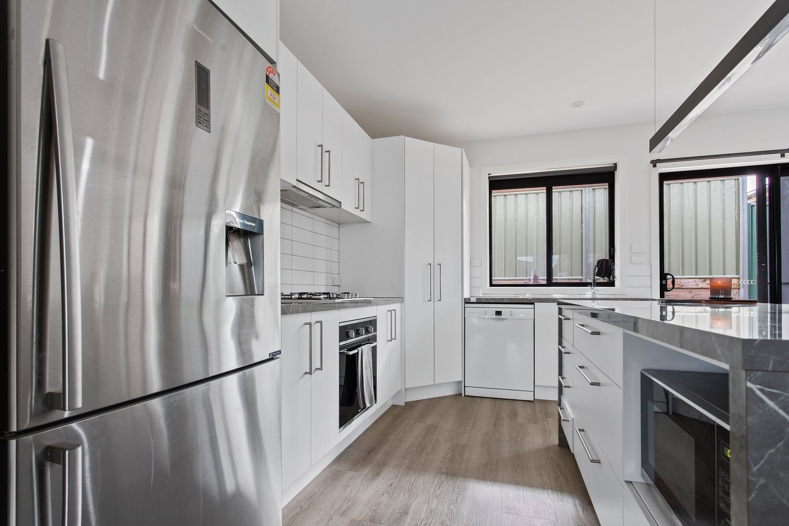 2/4a Ruth Street GOLDEN SQUARE 4