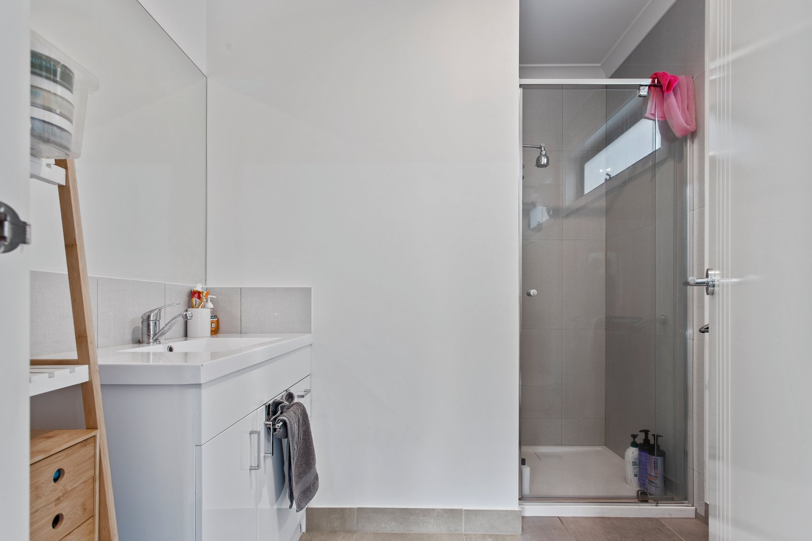 2/4a Ruth Street GOLDEN SQUARE 11