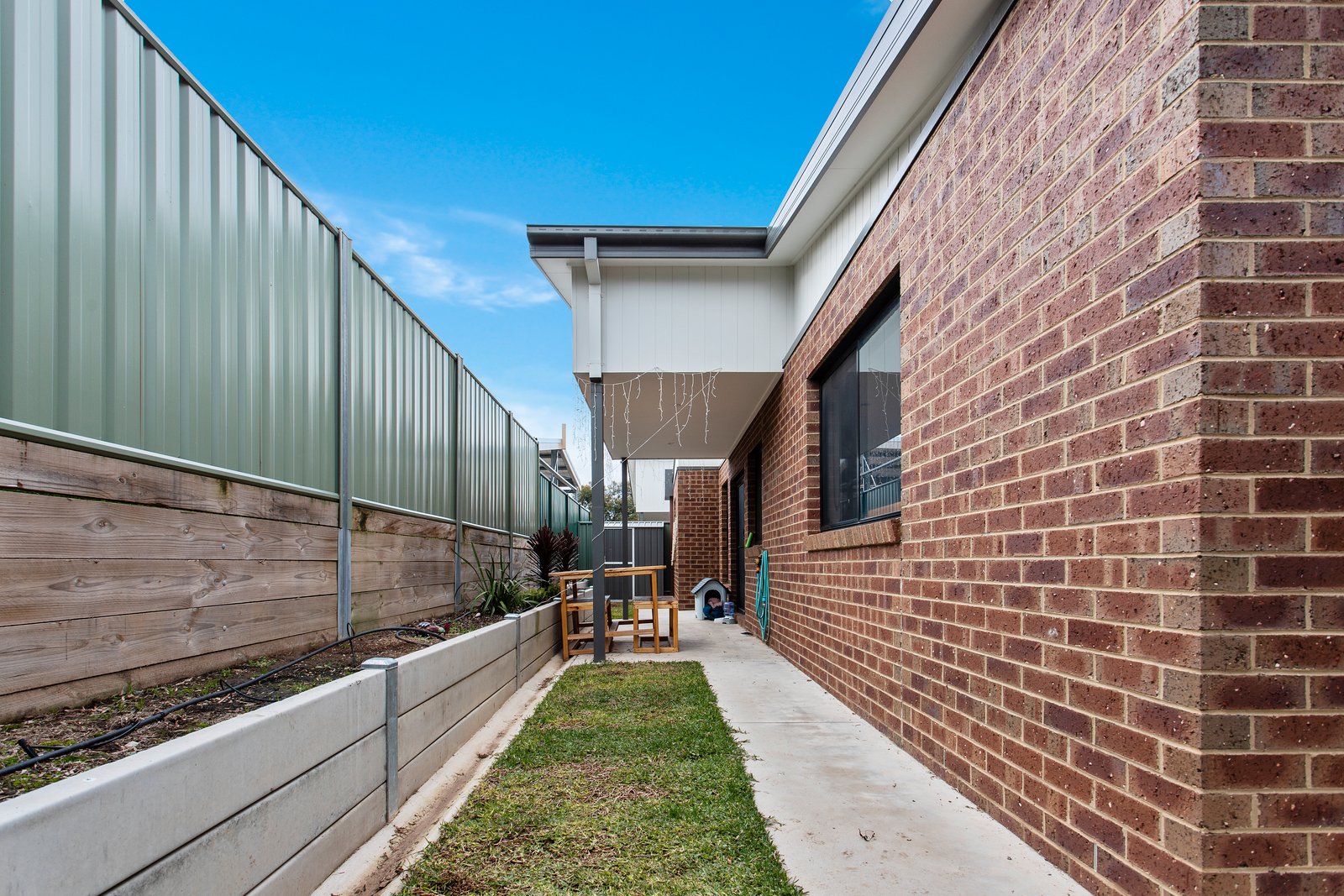 2/4a Ruth Street GOLDEN SQUARE 12