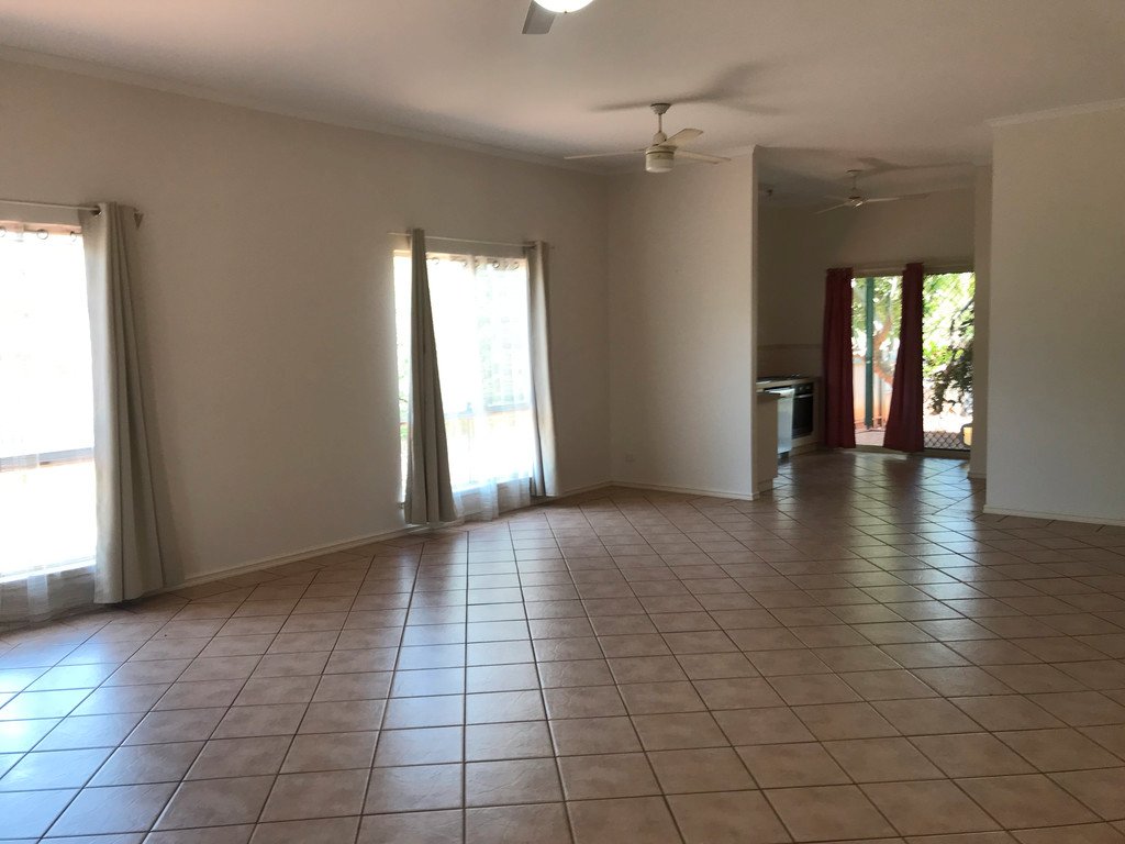 24A Smirnoff Place CABLE BEACH 4