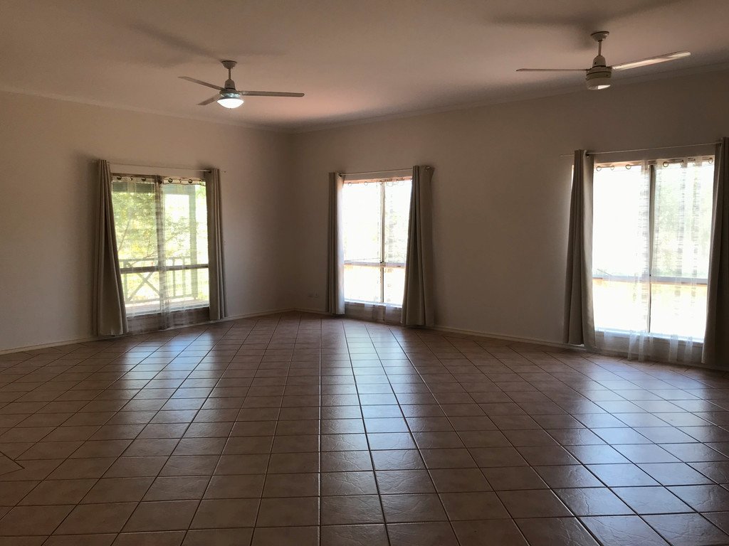 24A Smirnoff Place CABLE BEACH 6