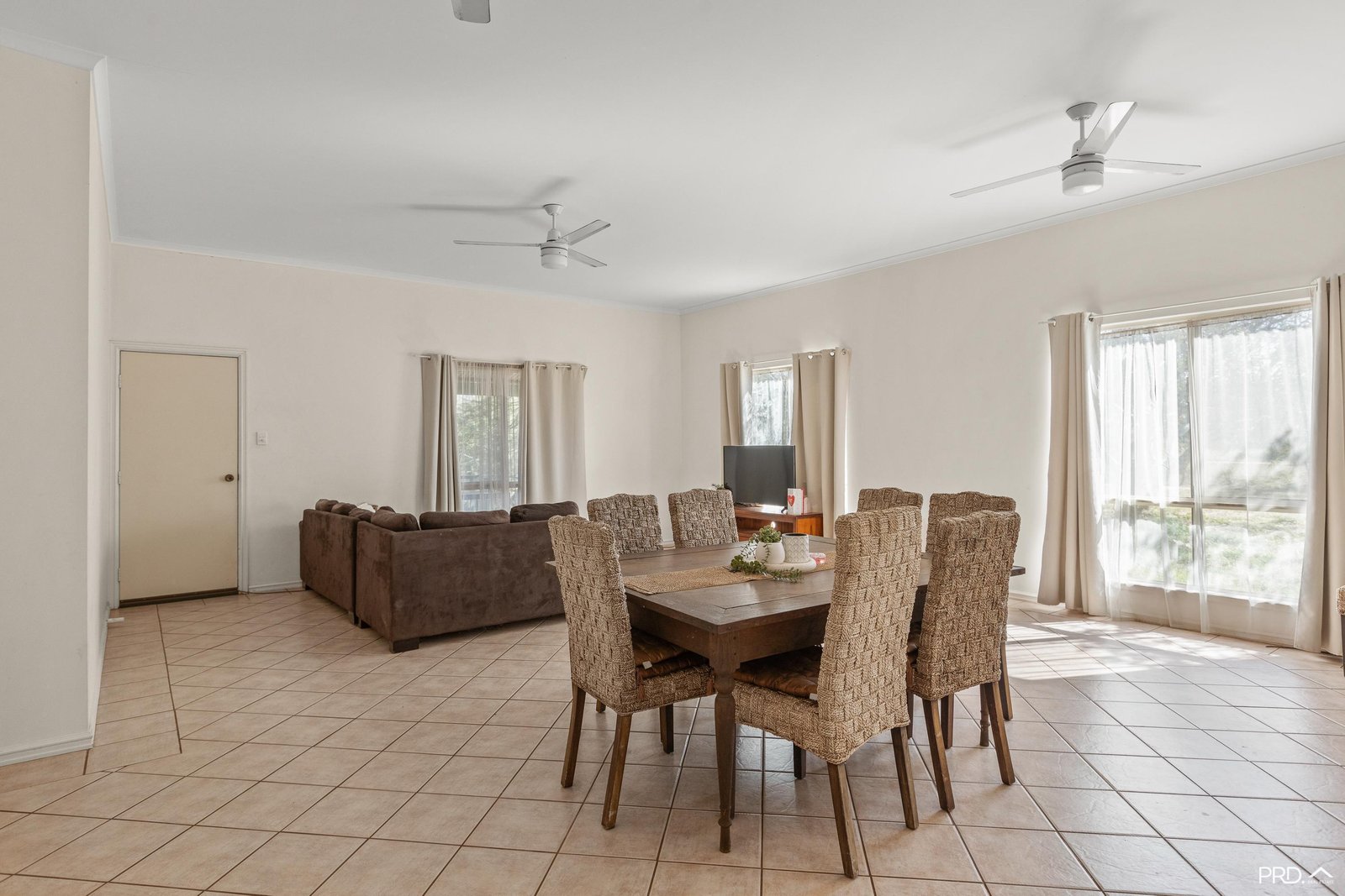 24a Smirnoff Place CABLE BEACH 11