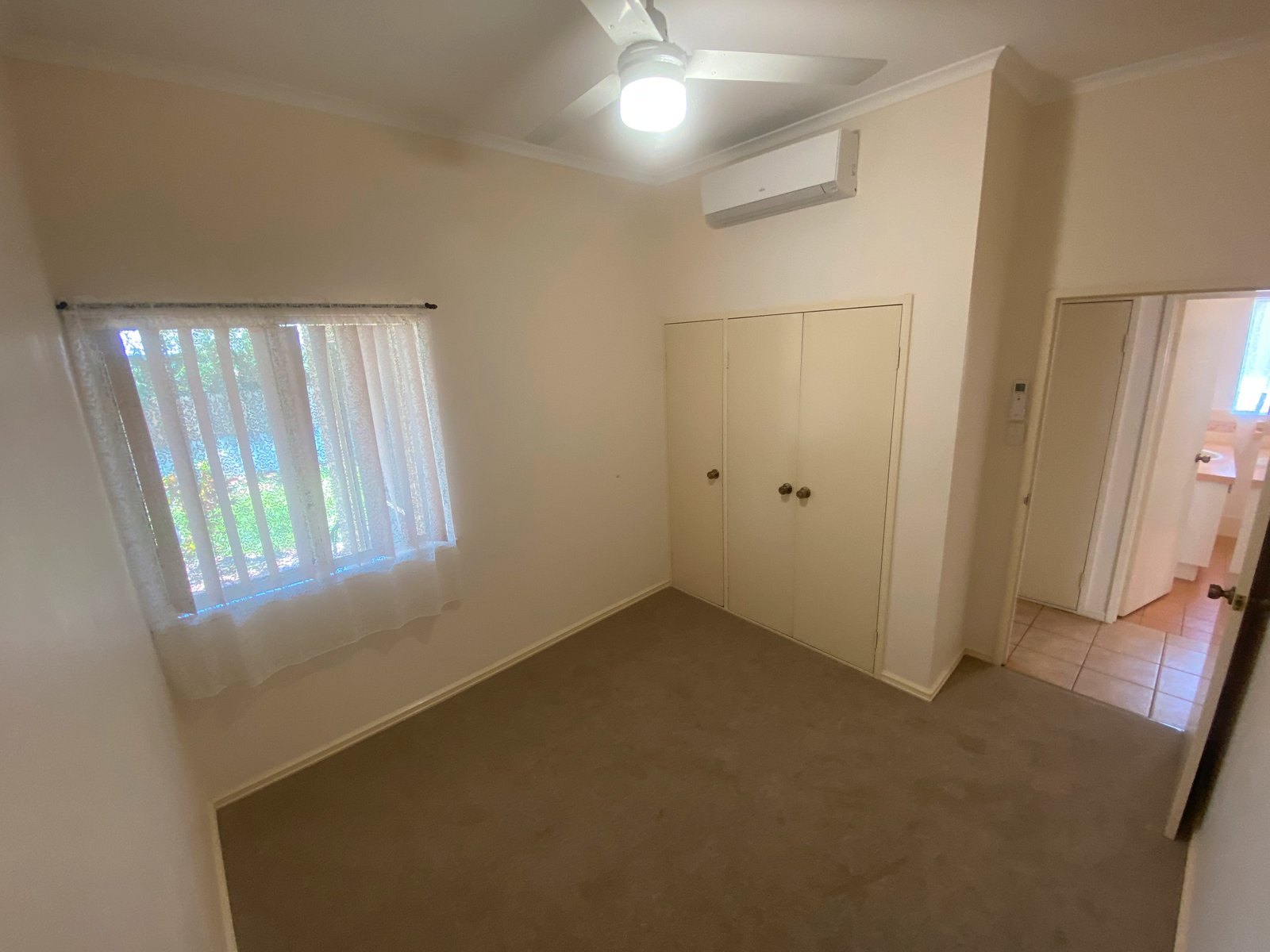 24a Smirnoff Place CABLE BEACH 6