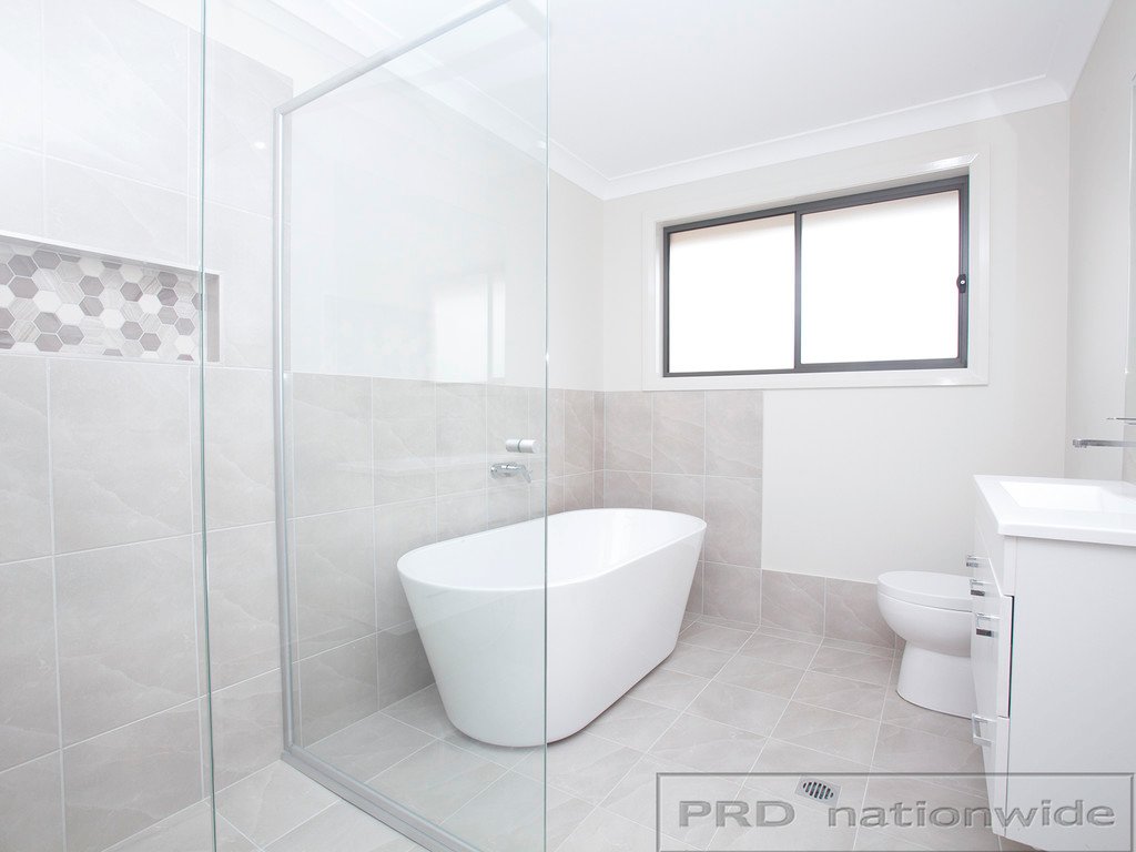 24B Connel Drive HEDDON GRETA 9