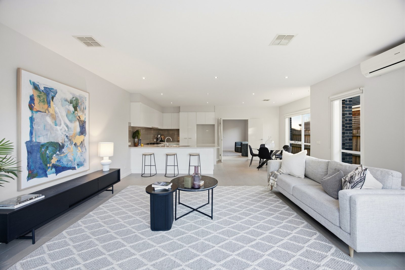 Gallery: 24B Loranne Street