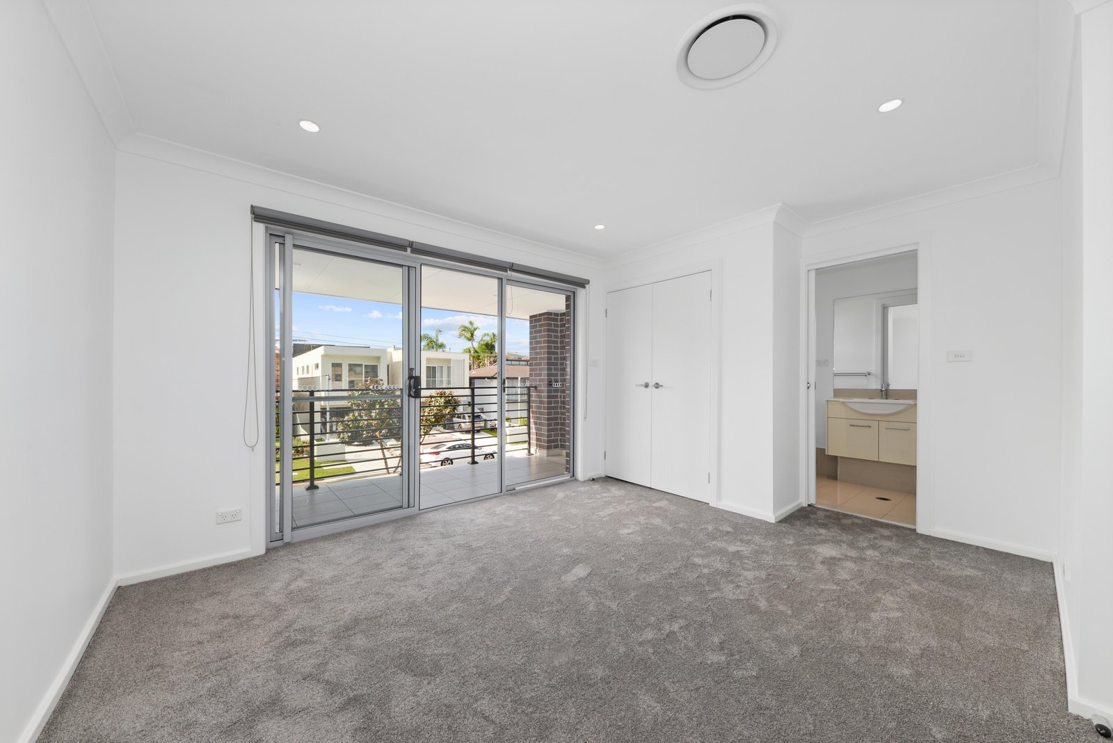 24B Lucas Avenue MALABAR 2