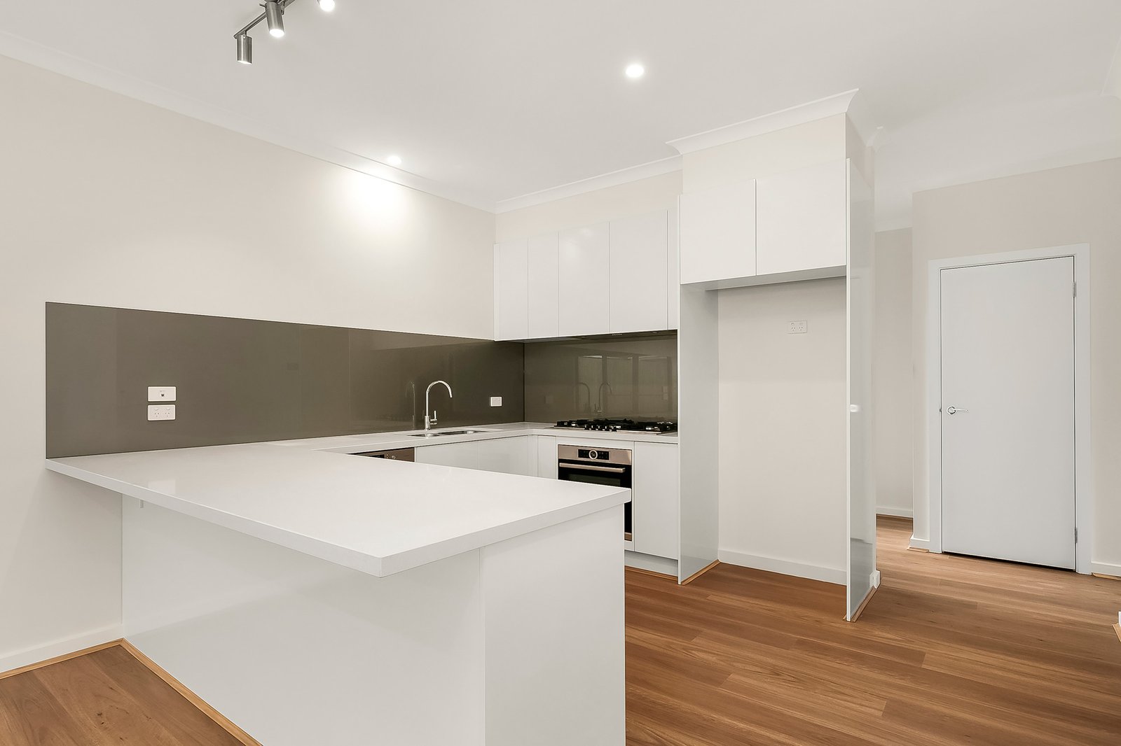 Real Estate and Property in 2/5-7 Hansen Street, Mount Waverley, VIC