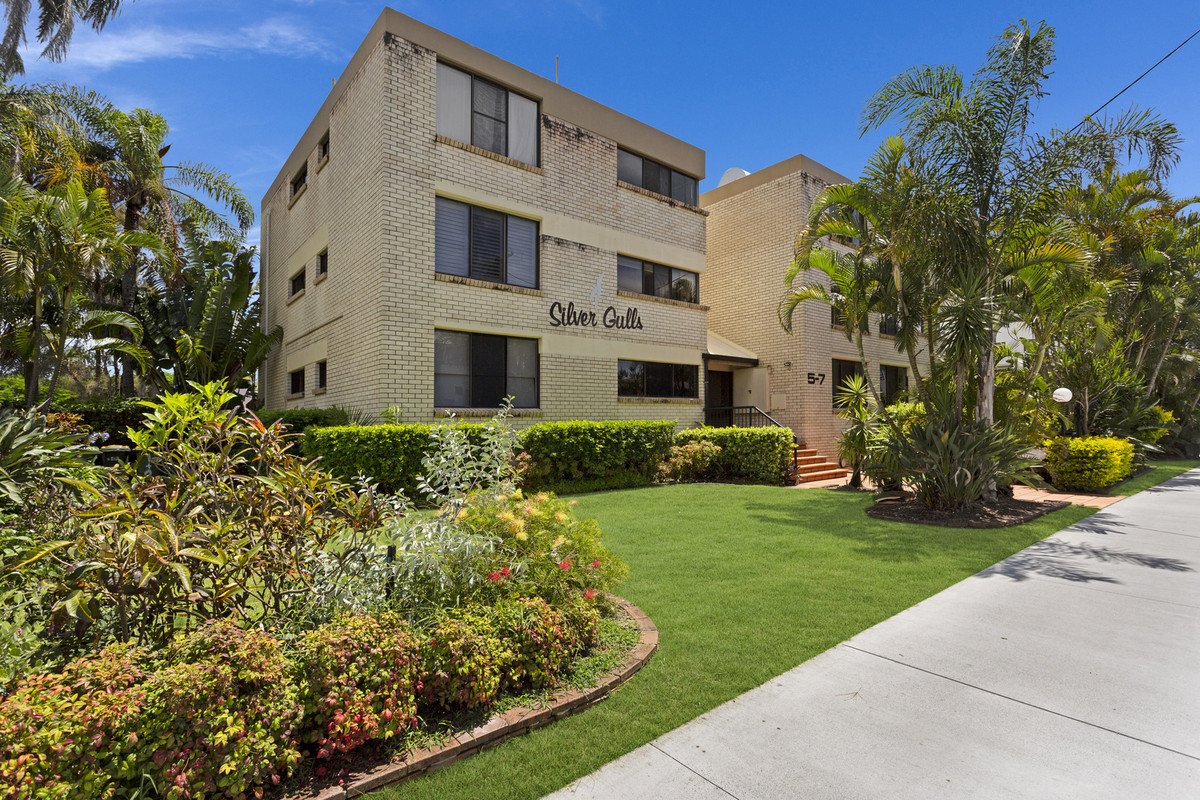 2/5-7 Lavarack Road Mermaid Beach 2