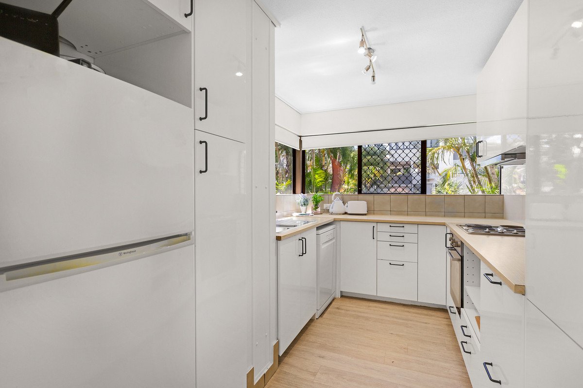 2/5-7 Lavarack Road Mermaid Beach 4