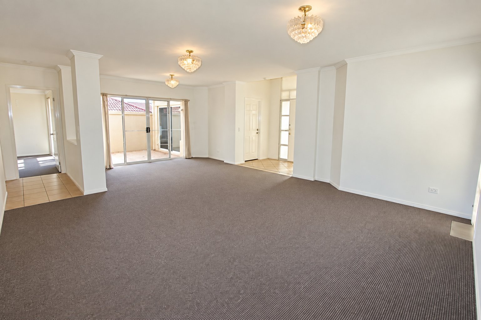 25 Abby Crescent ASHMORE 2