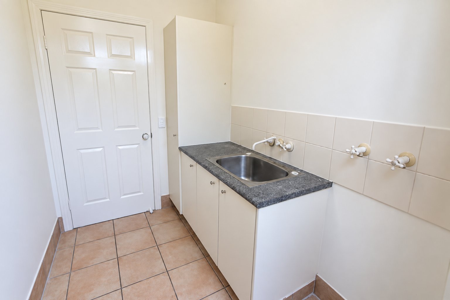 25 Abby Crescent ASHMORE 13