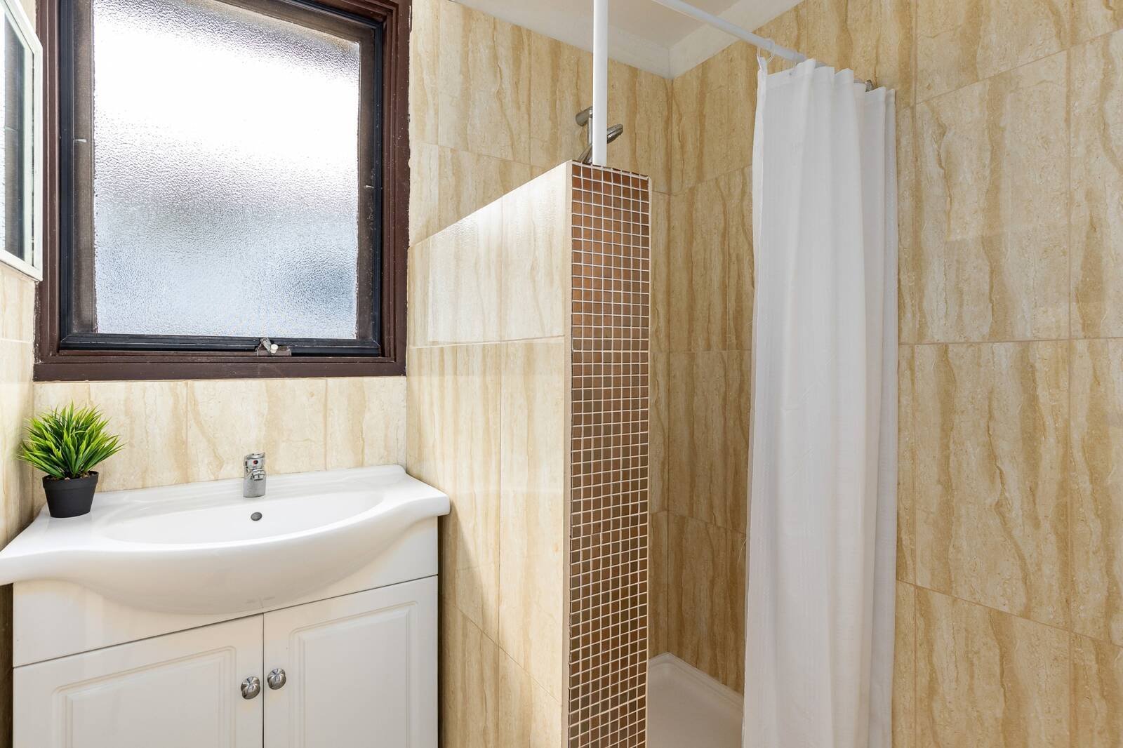 Real Estate and Property in 25 Acheron Avenue, Tootgarook, VIC