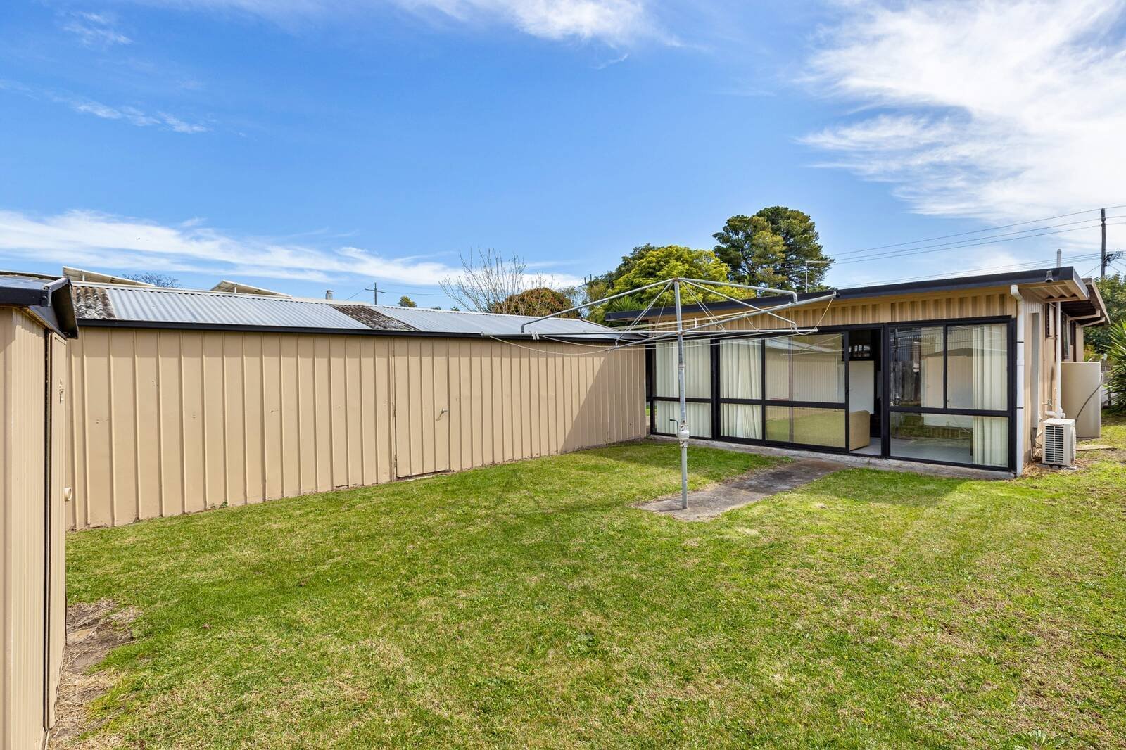 Real Estate and Property in 25 Acheron Avenue, Tootgarook, VIC
