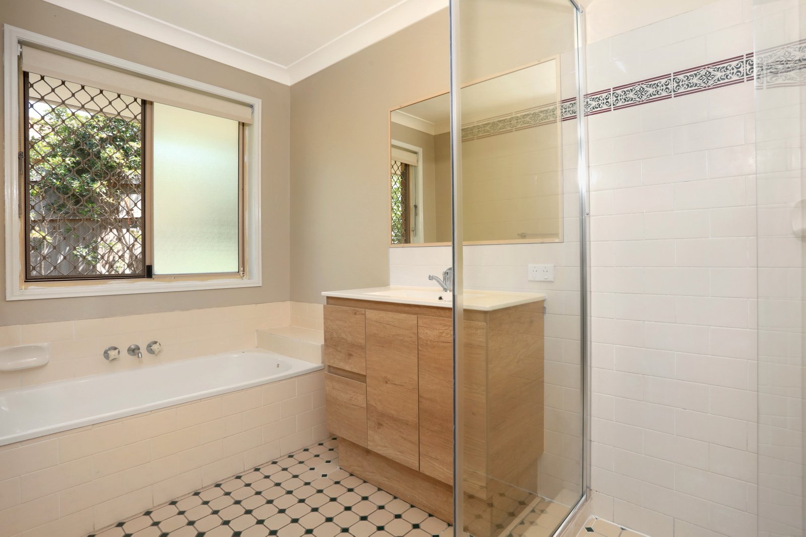 25 Alcott Court PARKWOOD 11