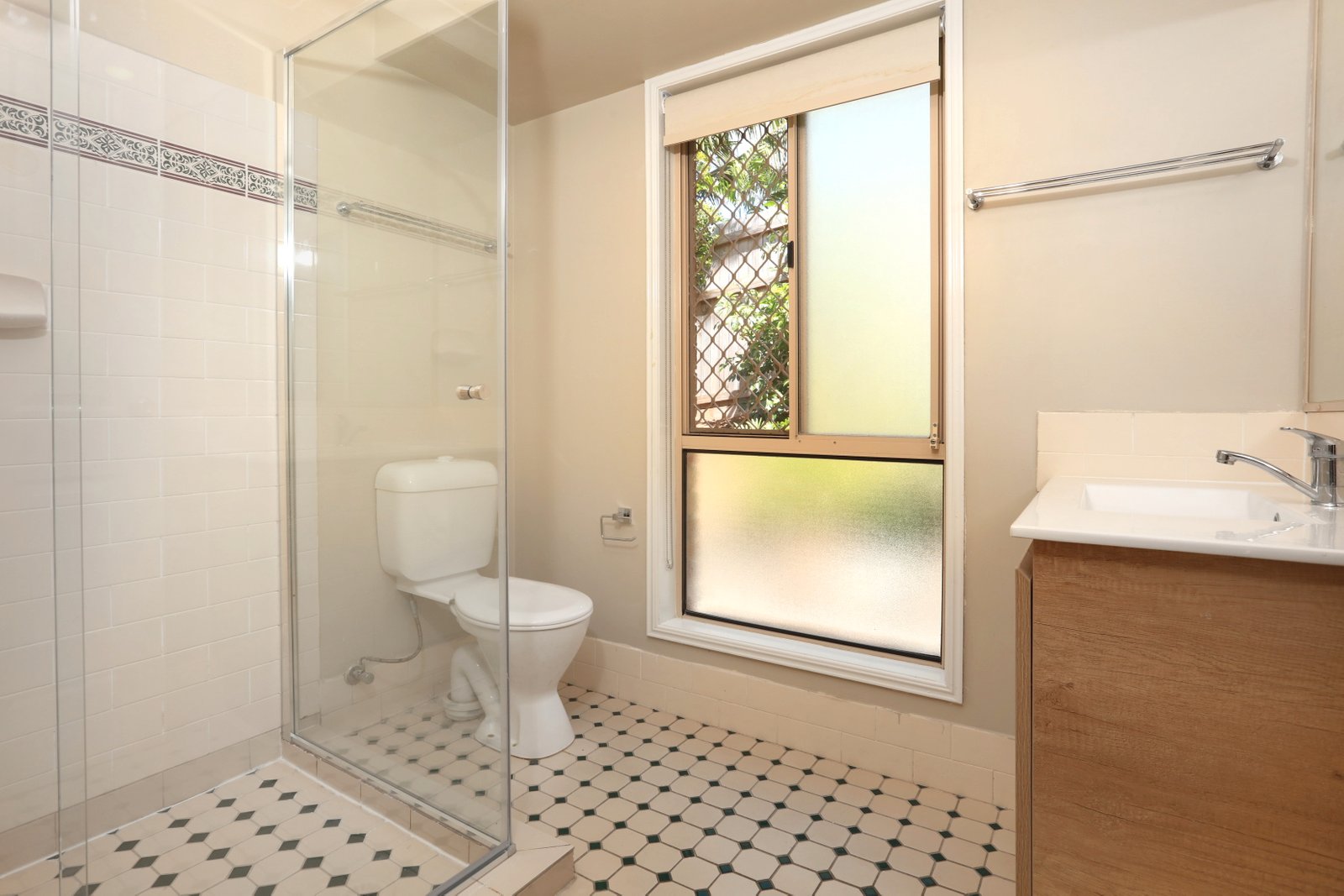 25 Alcott Court PARKWOOD 12