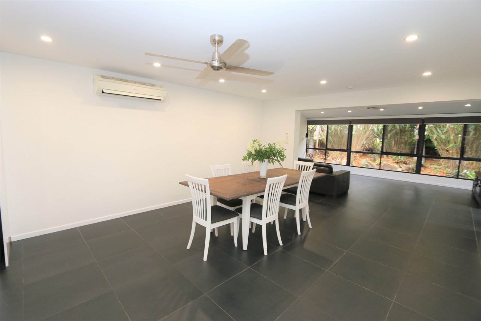 25 Alison Road CARRARA 11