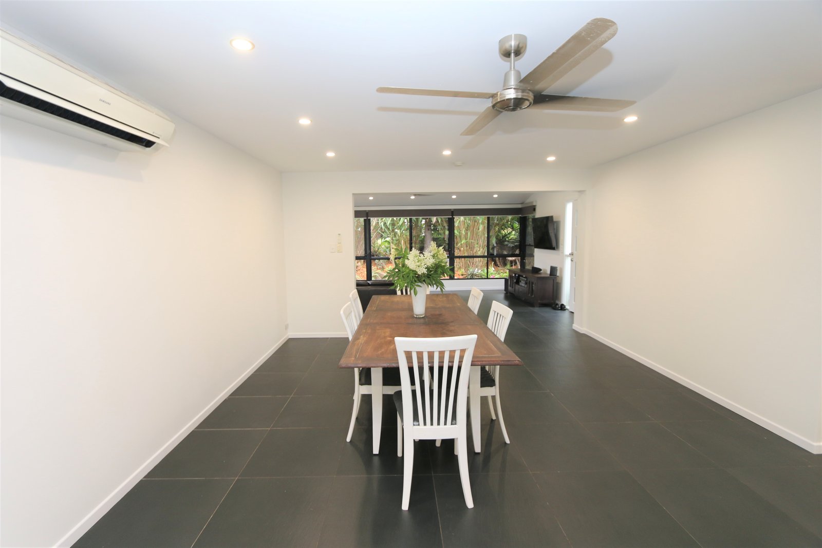 25 Alison Road CARRARA 12