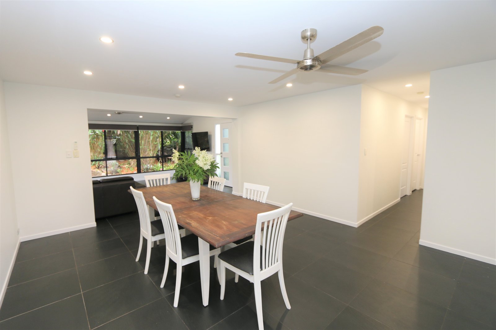 25 Alison Road CARRARA 13