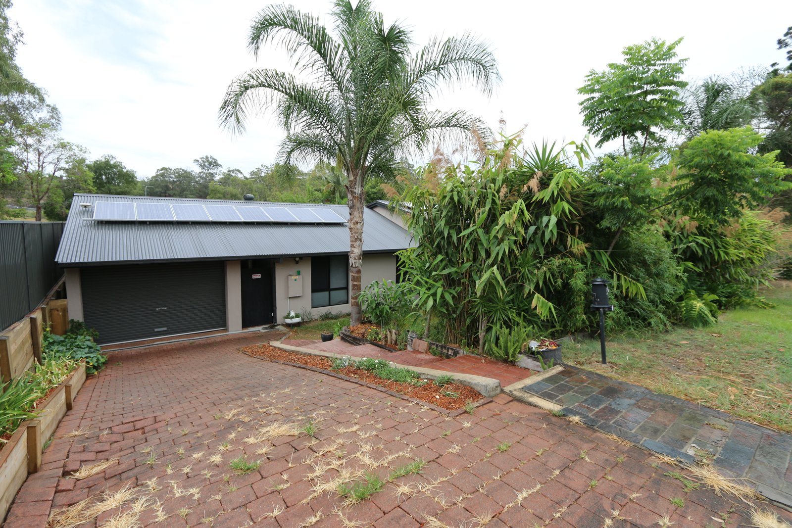 25 Alison Road CARRARA 29