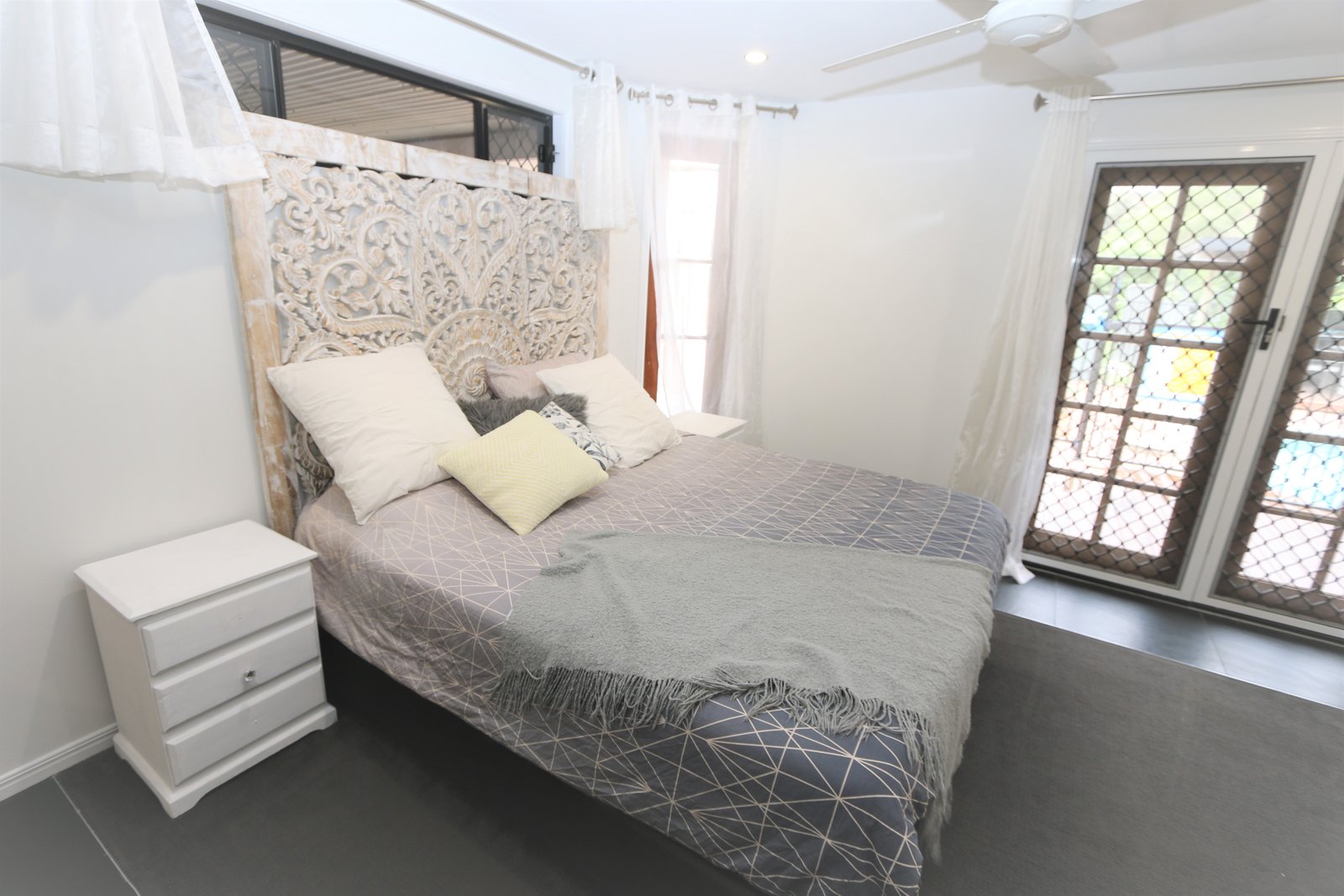 25 Alison Road CARRARA 32
