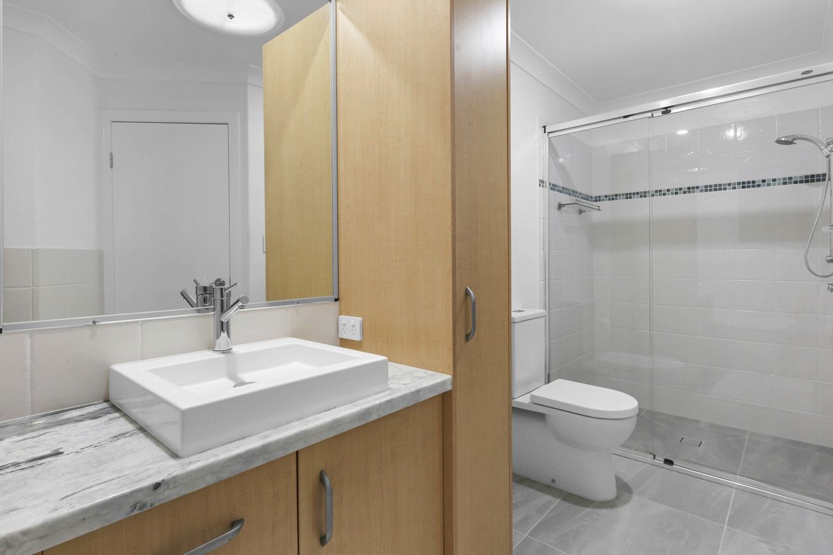 2/5 Alkira Avenue Palm Beach 19