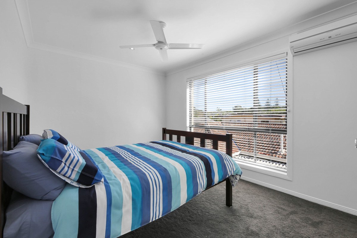 2/5 Alkira Avenue Palm Beach 23